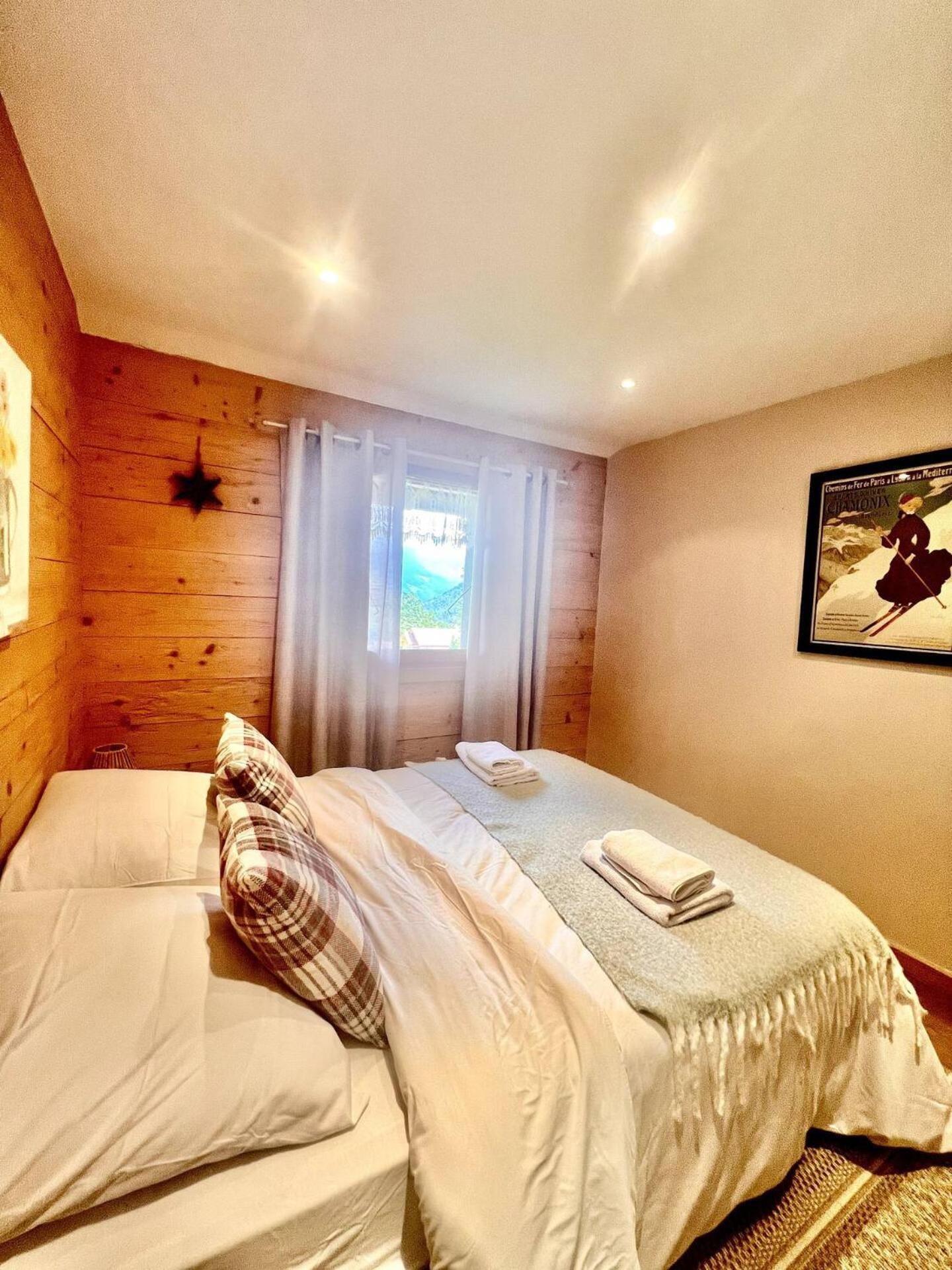 Charming Family Chalet For 8 People, With Private Hot Tub Les Clefs Kültér fotó