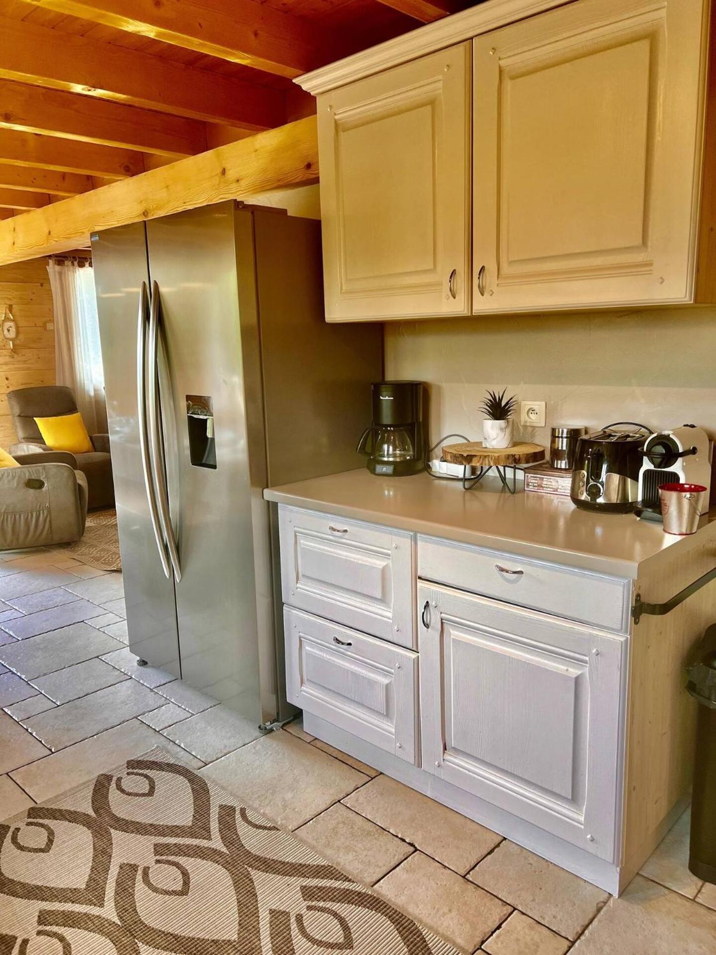 Charming Family Chalet For 8 People, With Private Hot Tub Les Clefs Kültér fotó